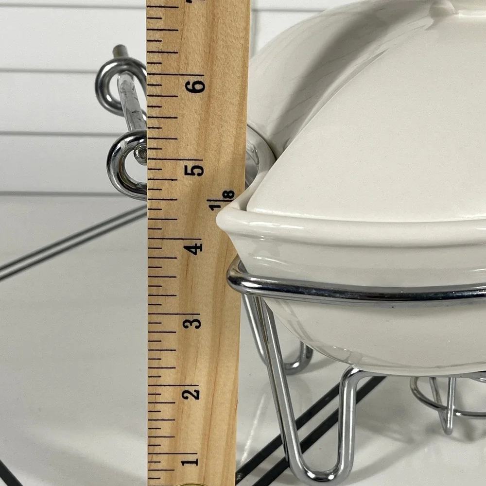 Godinger 1 QT Covered‎ Porcelain Baker w Chrome Warmer Stand White Vintage